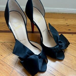LOUBOUTIN SATIN BOW DORCET 37.5